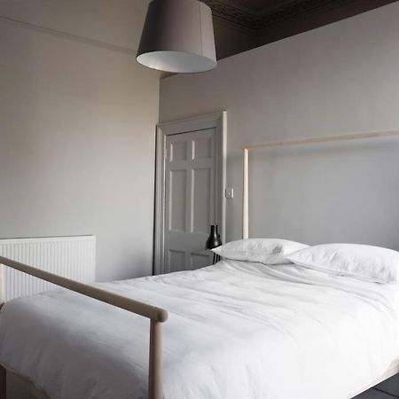 Spacious Georgian Pad - Free Parking - Walk To Bath Apartman Kültér fotó