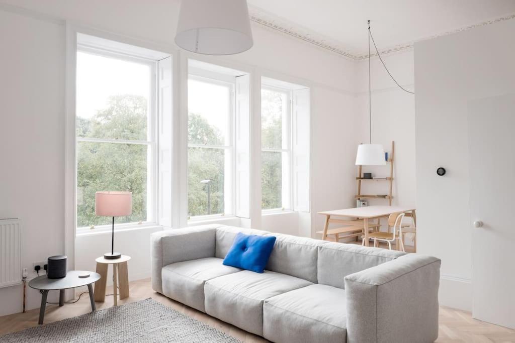 Spacious Georgian Pad - Free Parking - Walk To Bath Apartman Kültér fotó