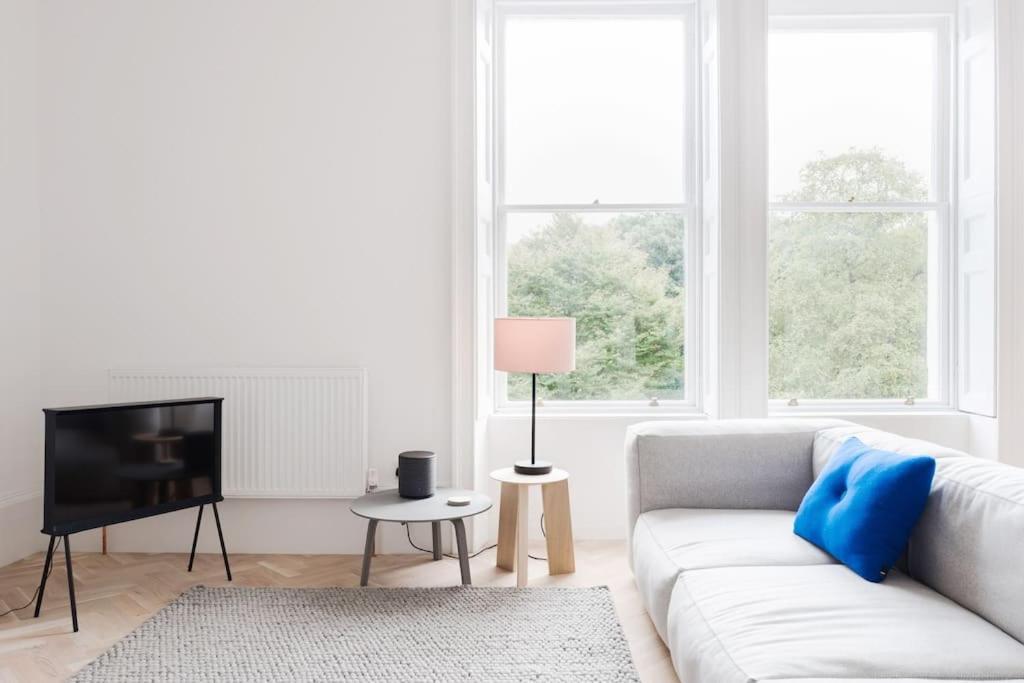 Spacious Georgian Pad - Free Parking - Walk To Bath Apartman Kültér fotó