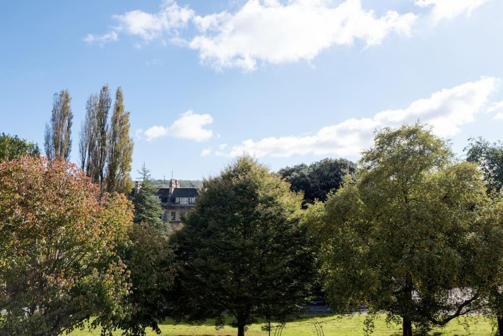 Spacious Georgian Pad - Free Parking - Walk To Bath Apartman Kültér fotó